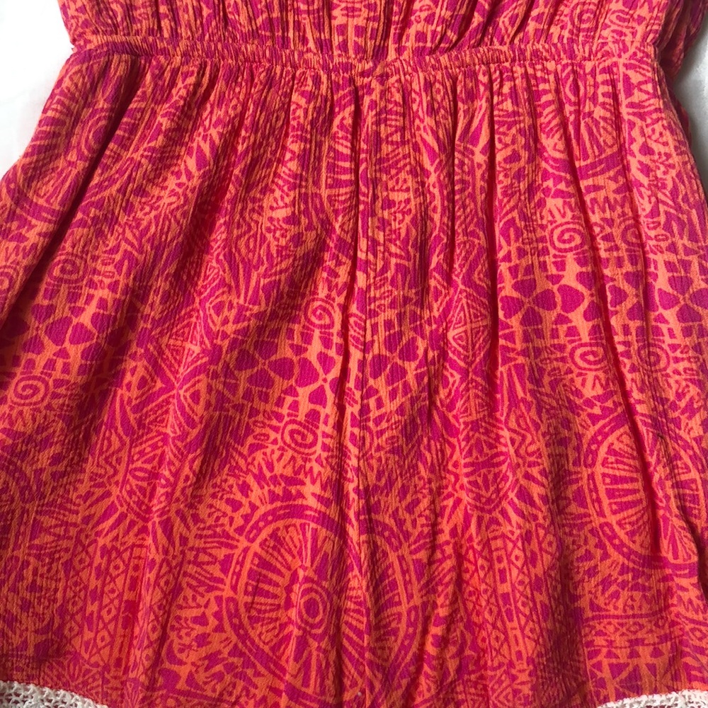 Hot Pink Patterned Romper w/ Lace Trim - Picture 3 of 4